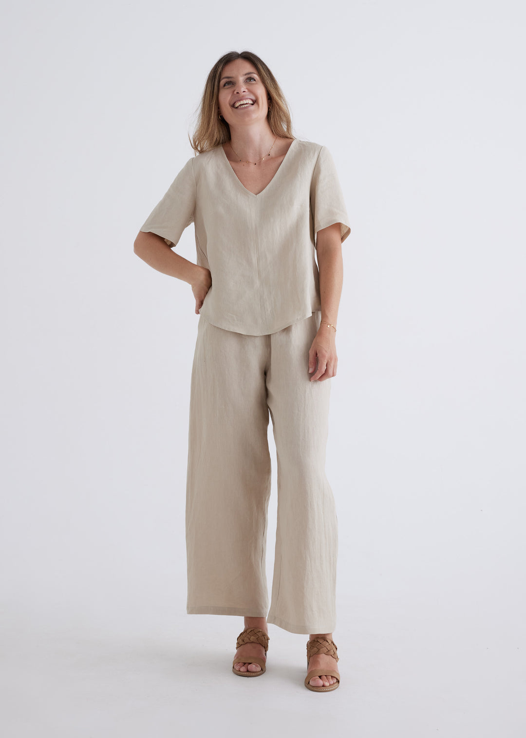 Carly Linen Top in Oatmeal