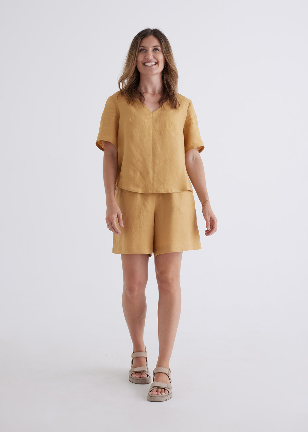 Marley Linen Shorts in Ochre