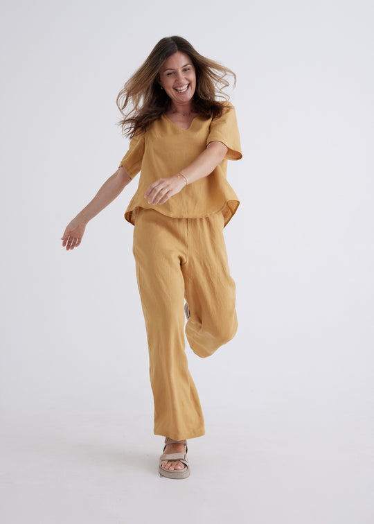 Carly Linen Top in Ochre