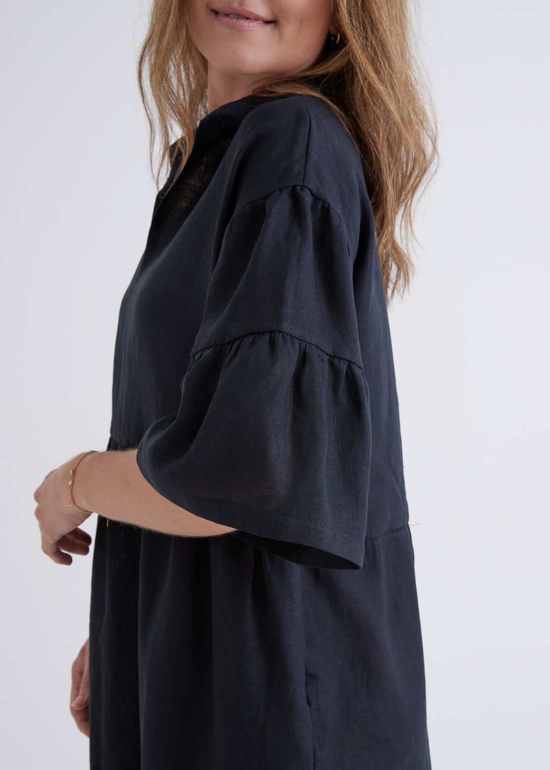 Lisa Linen Dress in Black