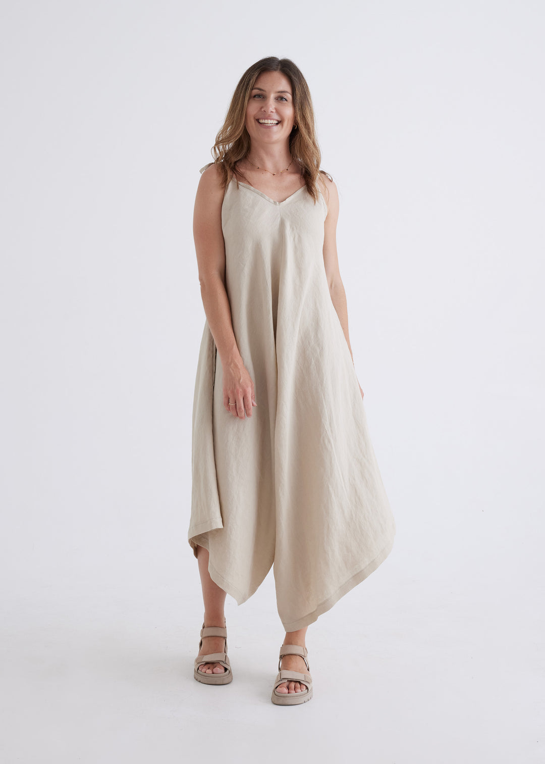 Willow Linen Jumpsuit in Oatmeal
