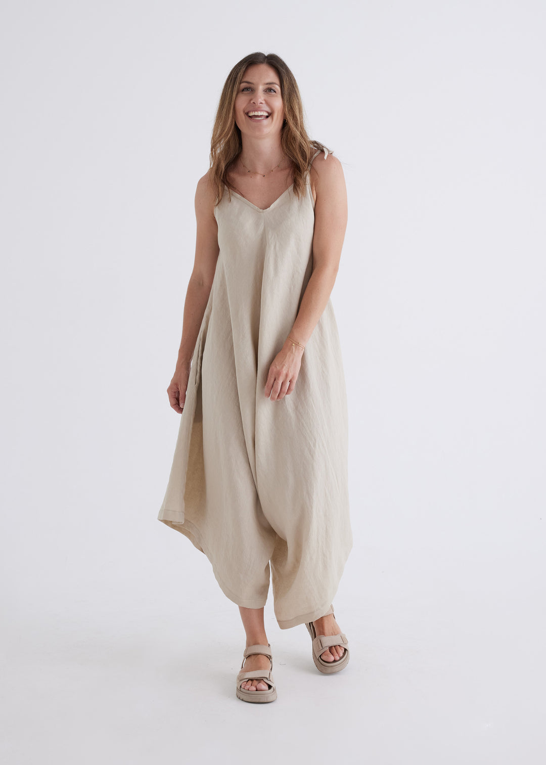 Willow Linen Jumpsuit in Oatmeal