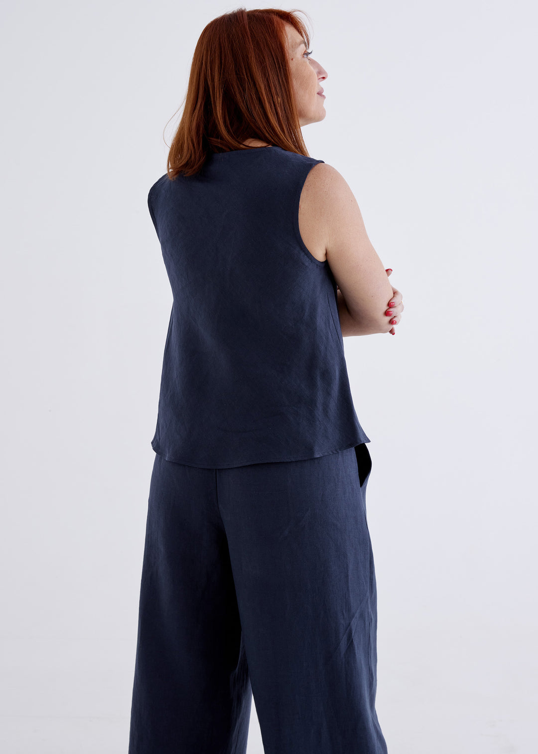 Amy Linen Top in Navy