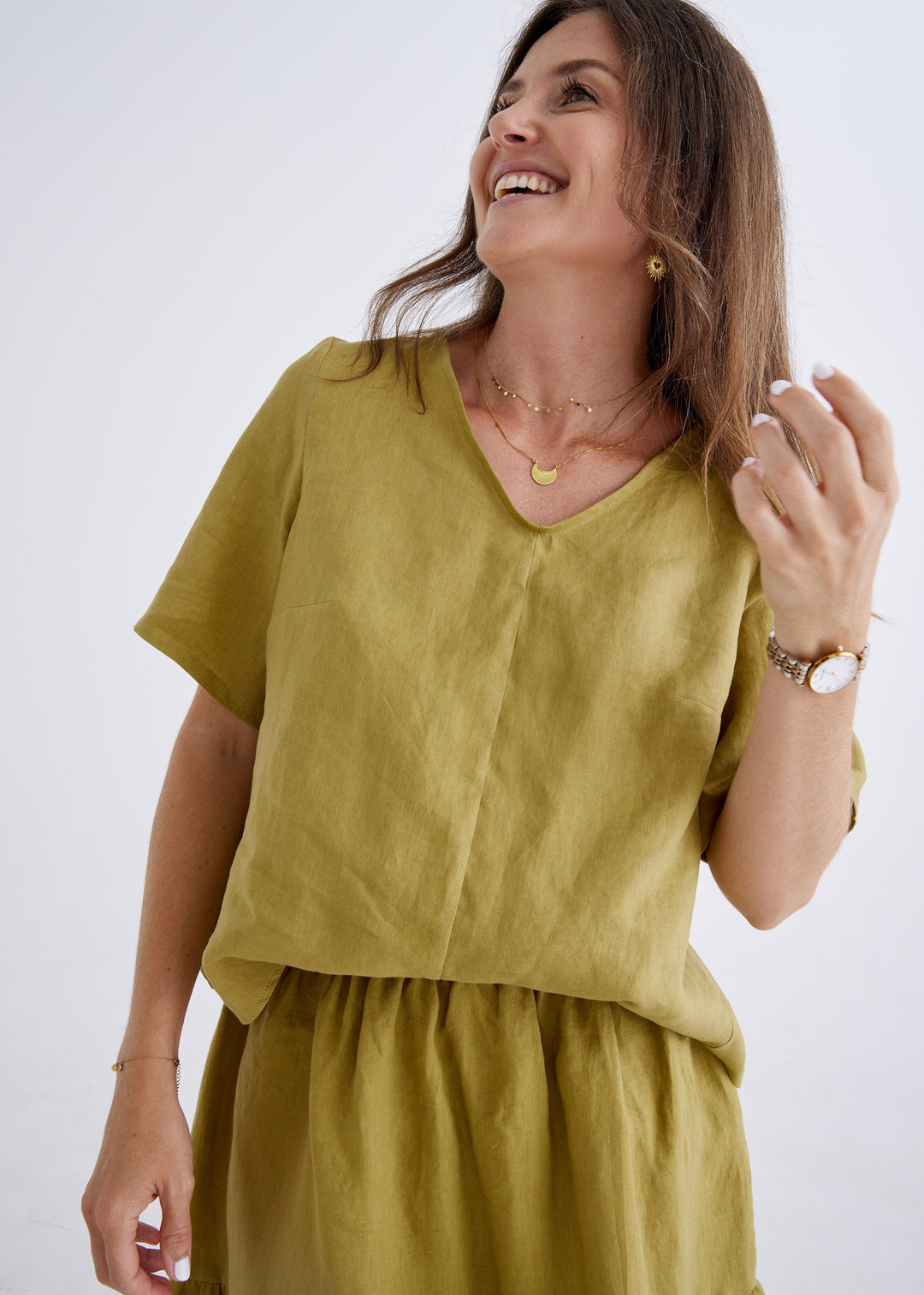Carly Linen Top in Olive