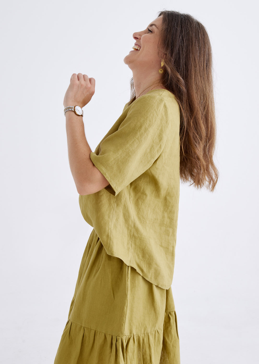 Carly Linen Top in Olive