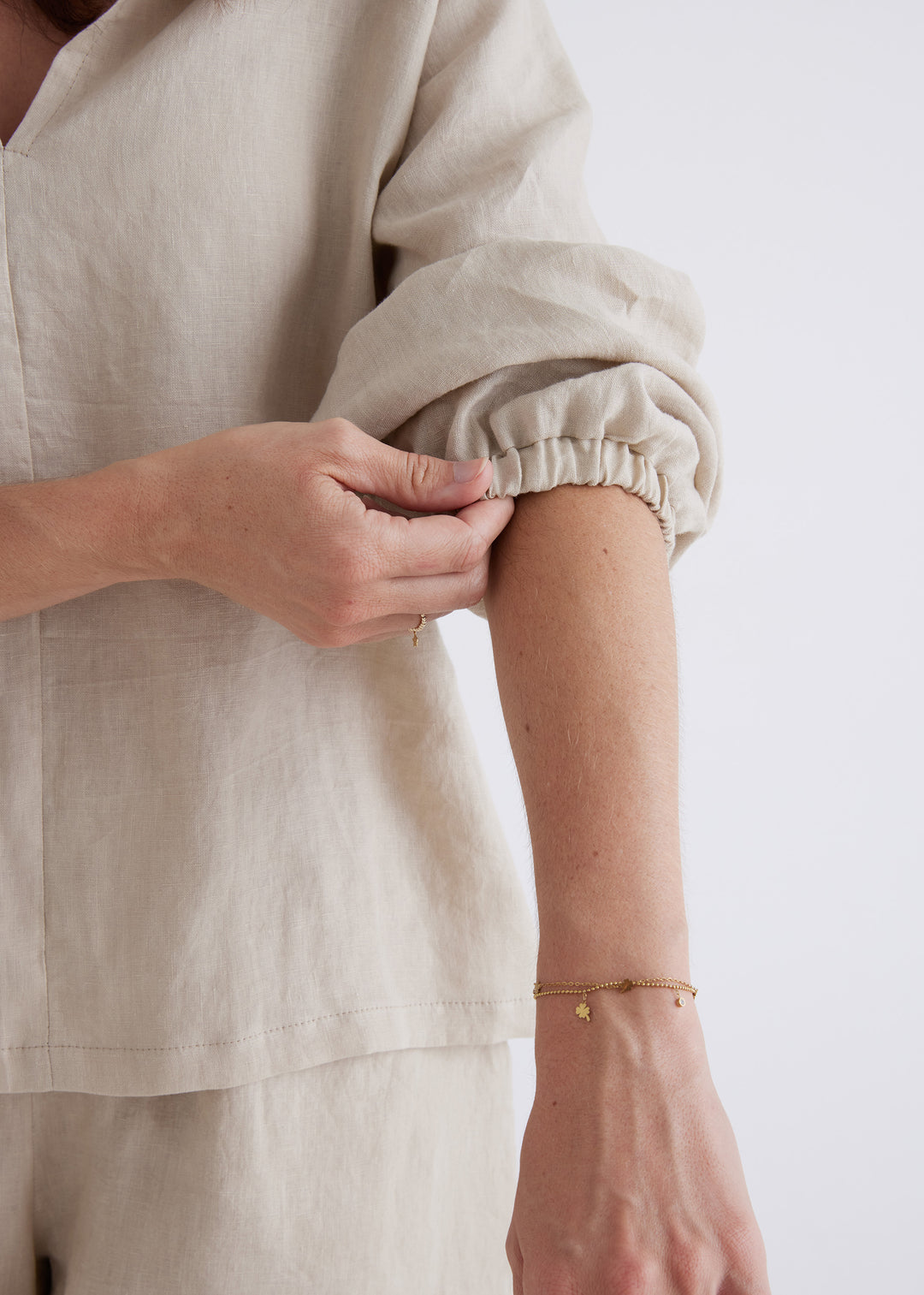 Tanya Linen Top in Oatmeal