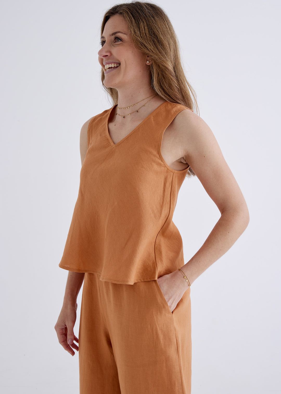 Amy Linen Top in Ginger