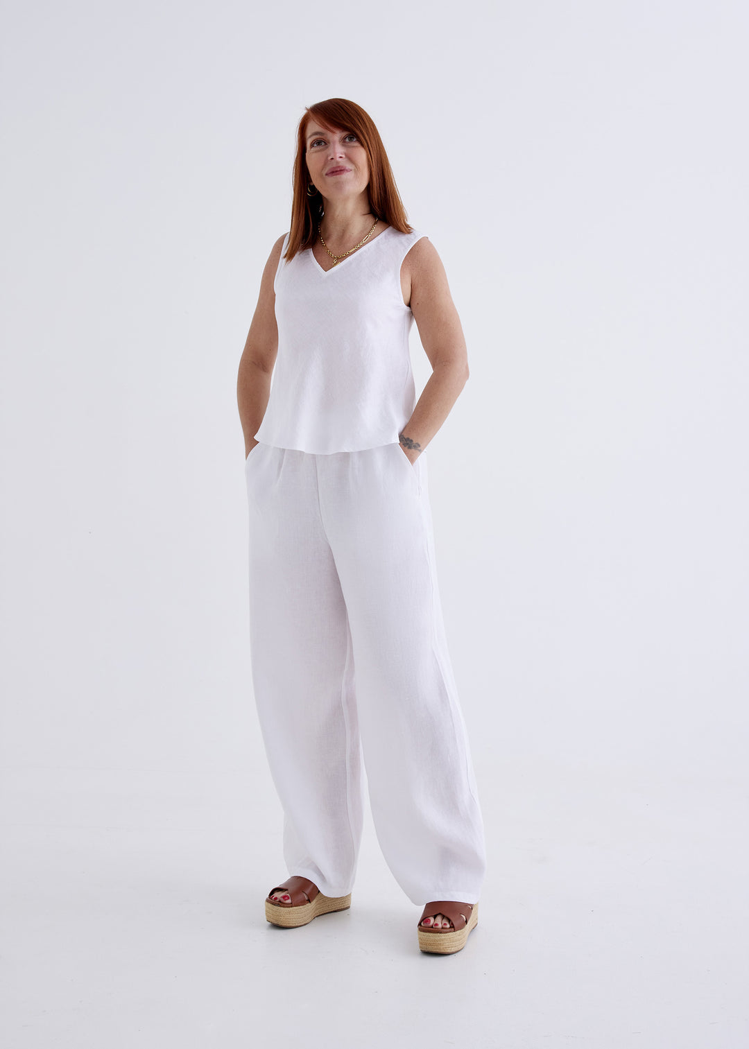 Amy Linen Top in White