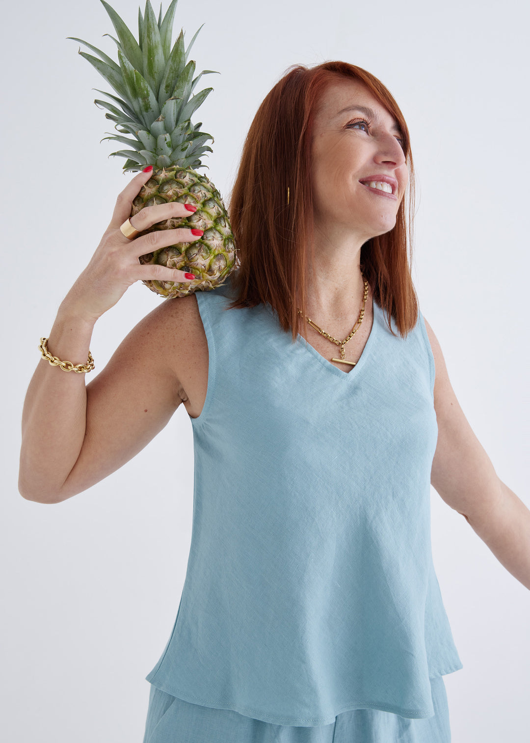 Amy Linen Top in Spring Blue