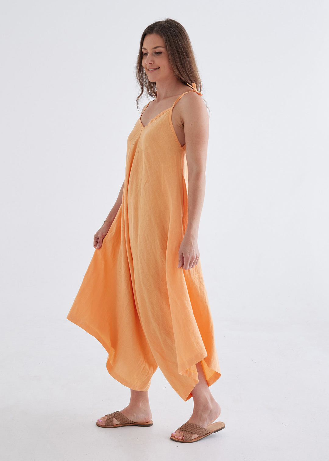 Willow Linen Jumpsuit in Apricot